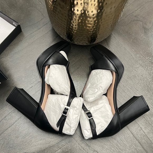 27 EDIT Naturalizer Jae Leather T-Strap Platform Dress Sandals (Wide) - Picture 5 of 11